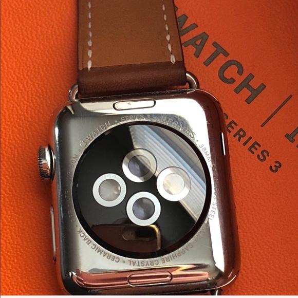 Authentic Hermès iwatch series 3 38mm - Picture 7 of 8